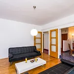 Apartment Valonija